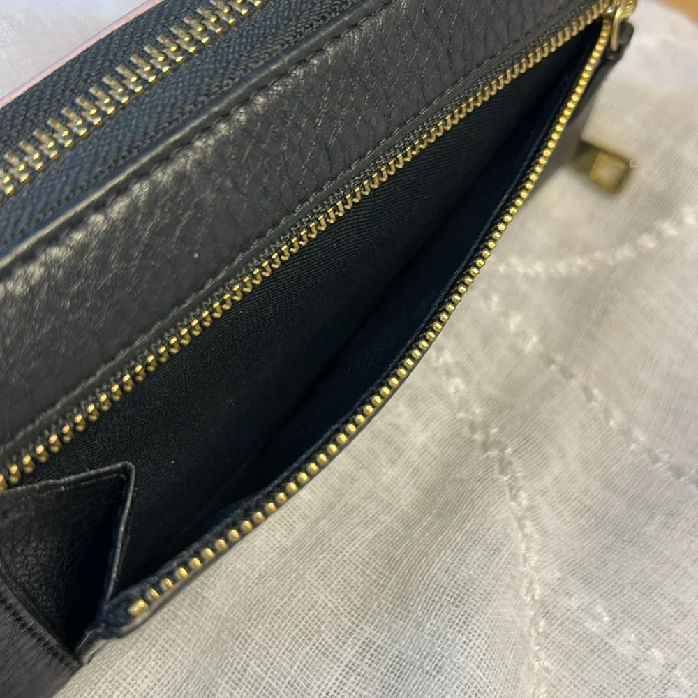 Fossil hardly used leather large wallet